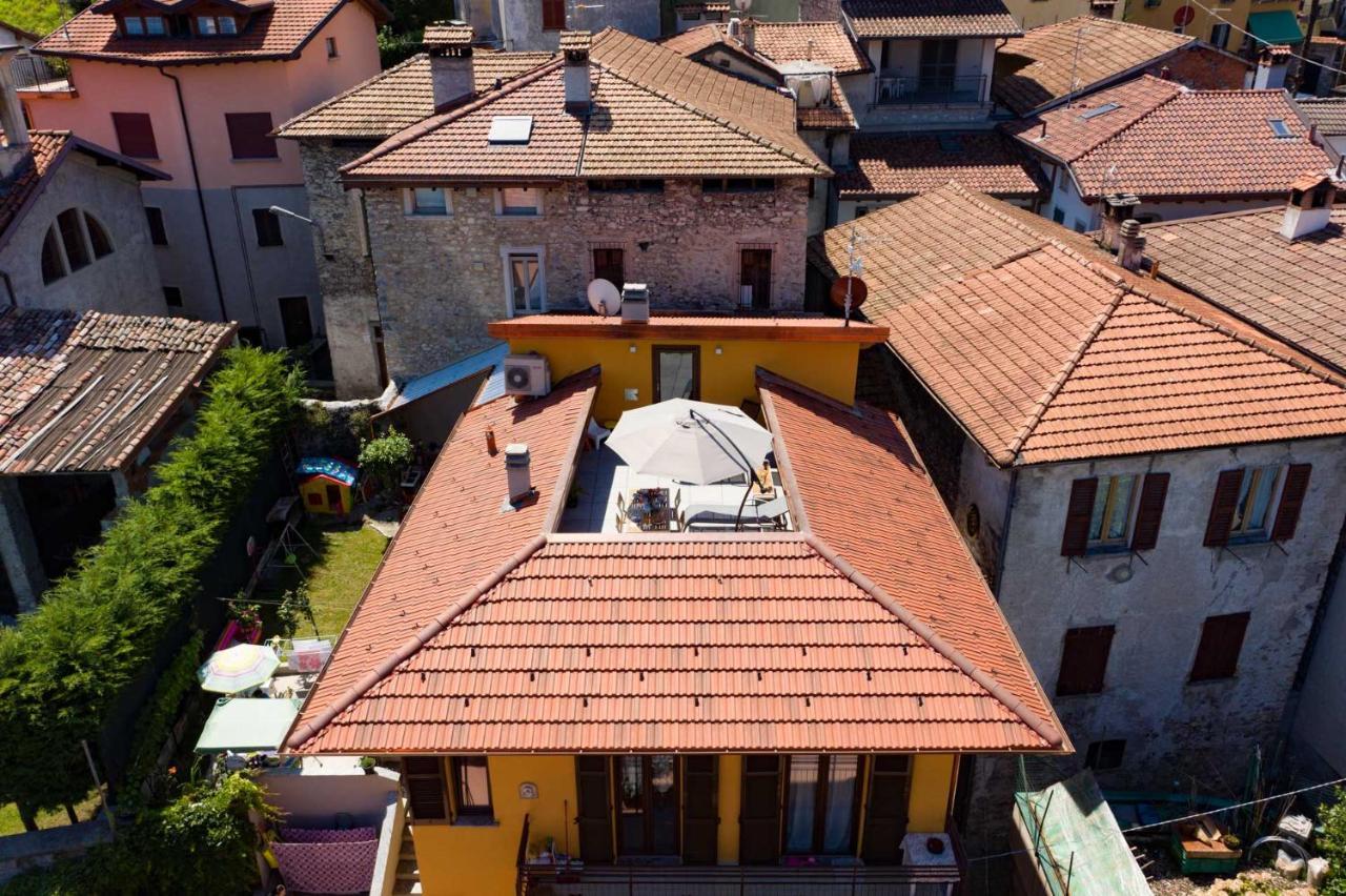 La Terrazza Sul Lago Lezzeno Bagian luar foto